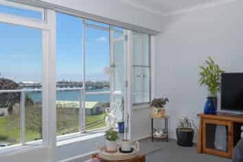 11/22 Cliff Road, Tauranga Central