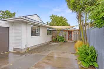 7B Kawau Crescent, Bromley