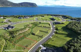 16 Otaketake Drive, Kinloch