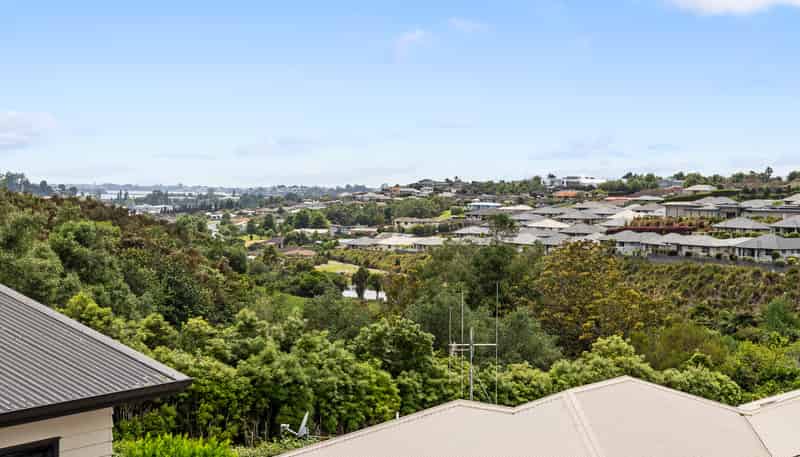 37 Contour Avenue, Pyes Pa