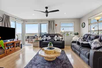 37 Contour Avenue, Pyes Pa