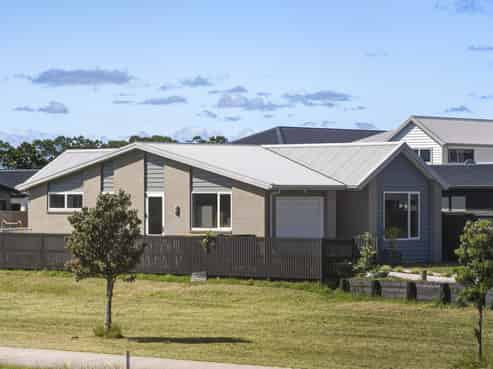 8 Tauhinu Place, Papamoa