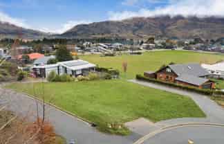6 Ansted Place, Wanaka