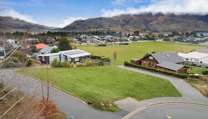 6 Ansted Place, Wanaka