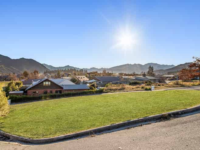 6 Ansted Place, Wanaka