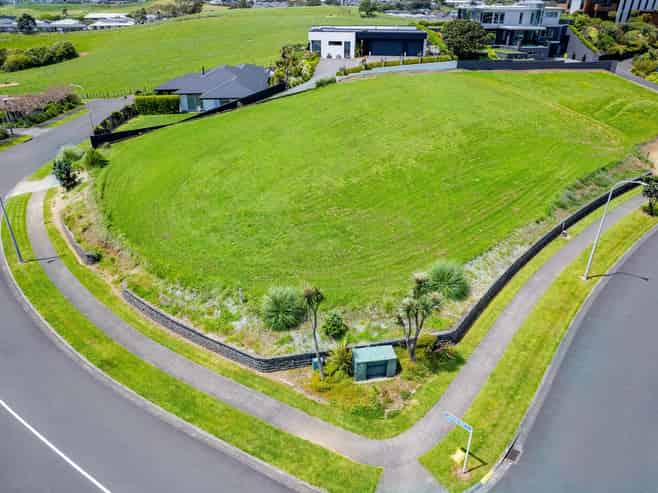 2 Vardon Way, Waiwhakaiho