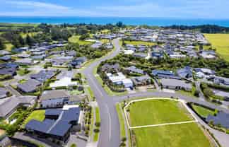 2 Vardon Way, Waiwhakaiho