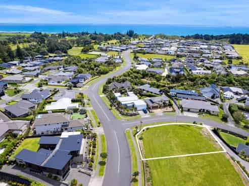 2 Vardon Way, Waiwhakaiho