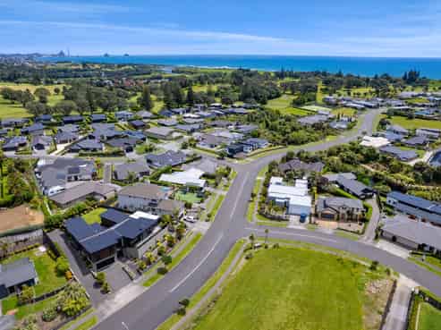 2 Vardon Way, Waiwhakaiho
