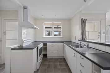 37 Disraeli Street, Hawera