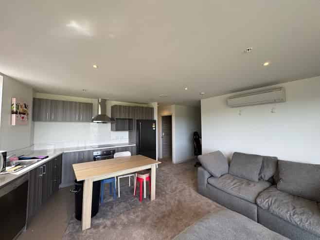 501E Rose Garden Lane, Albany