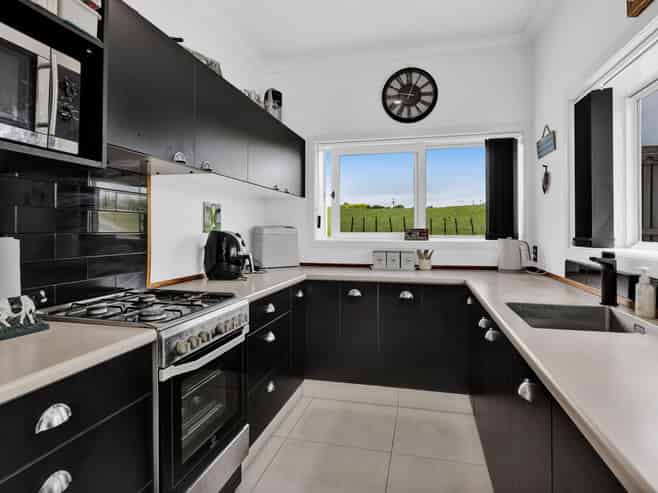 59 Monmouth Road, Stratford