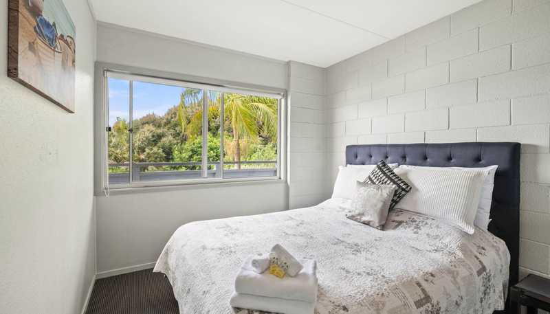 8 Lewer Road, Whangaroa