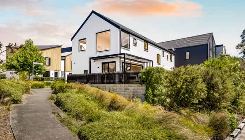 3 Jack Seabrook Road, Hobsonville