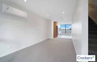 2/2 Treasure Lane, Te Atatu South