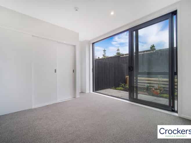 2/2 Treasure Lane, Te Atatu South