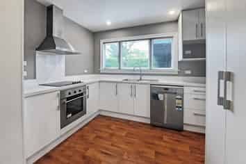 1/24 Buffon Street, Waltham