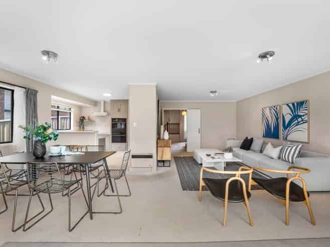 2/159 Norman Lesser Drive, Saint Johns