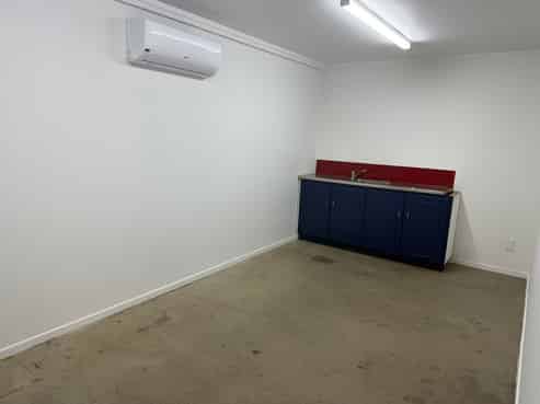 Versatile Industrial in Normanby - Vacant Possession