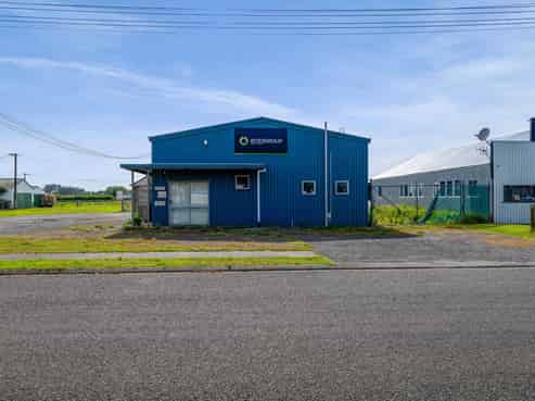 Versatile Industrial in Normanby - Vacant Possession