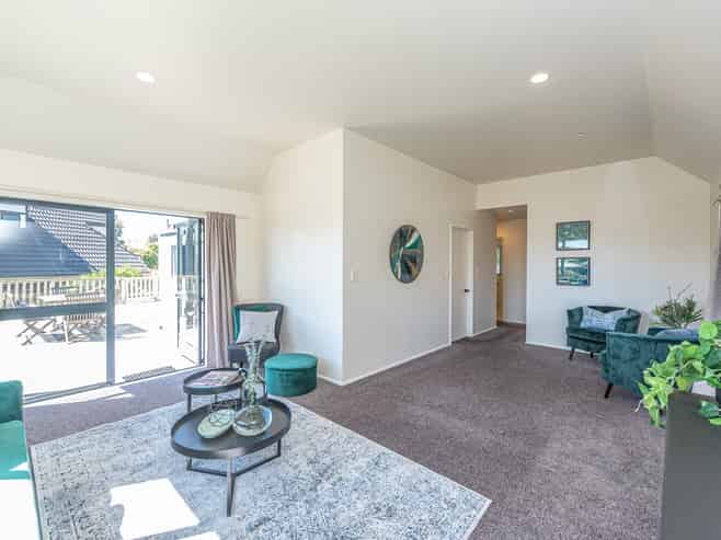 4 Rotokawau Drive, Saint Johns Hill