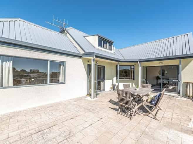 4 Rotokawau Drive, Saint Johns Hill