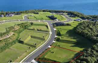 11 Otaketake Drive, Kinloch