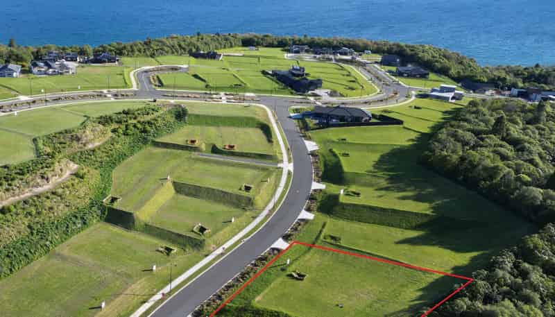 11 Otaketake Drive, Kinloch