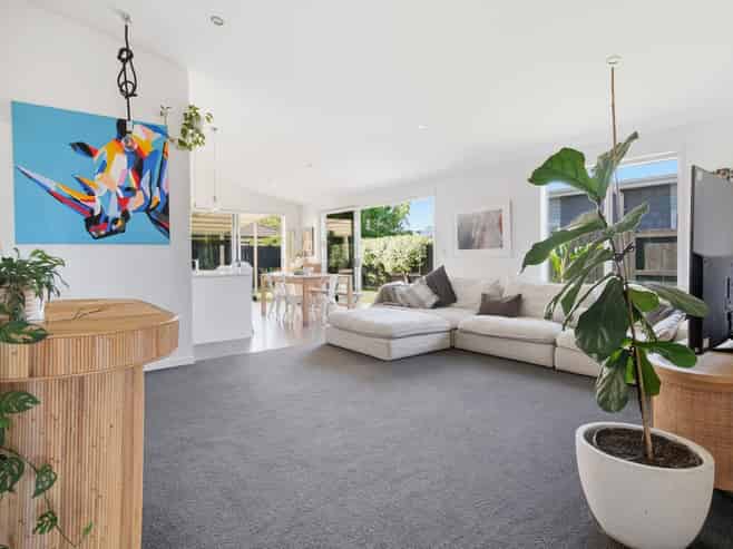 42 Butterworth Crescent, Papamoa