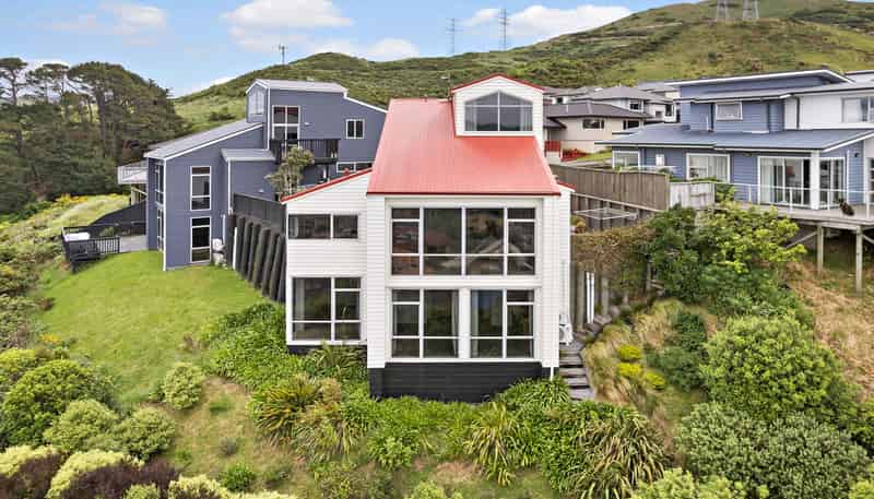 65 Erlestoke Crescent, Churton Park