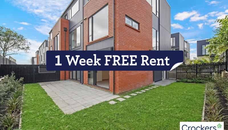 1/2 Treasure Lane, Te Atatu South