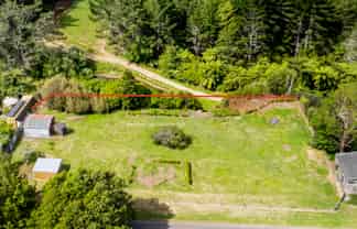 0n Tiromoana Road, Normanby