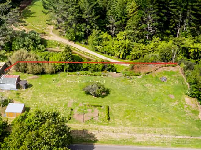 0n Tiromoana Road, Normanby