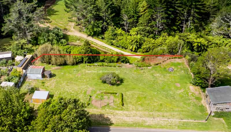 0n Tiromoana Road, Normanby