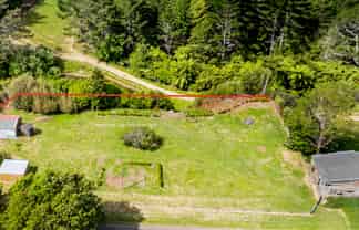 0n Tiromoana Road, Normanby