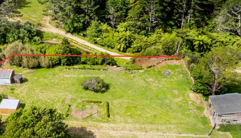 0n Tiromoana Road, Normanby