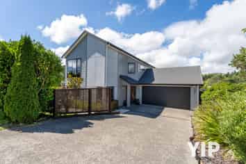 59 Te Puia Drive, Aotea