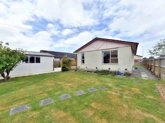 31 Denniston Crescent, Redwood