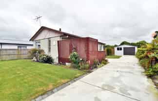 31 Denniston Crescent, Redwood