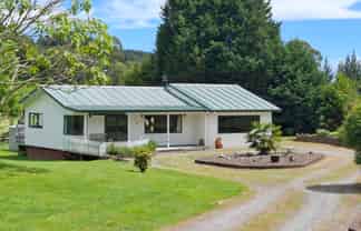 227 Whangamata Road, Kinloch