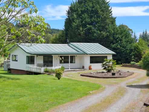 227 Whangamata Road, Kinloch