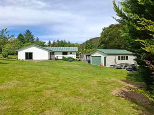 227 Whangamata Road, Kinloch