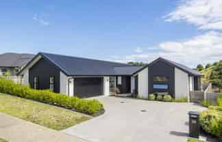 38 Puhirake Crescent, Pyes Pa