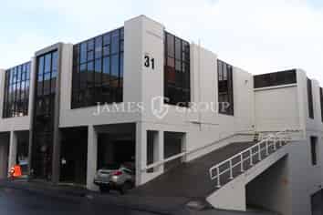 A RARE FIND | 300M² WAREHOUSE AND OFFICE