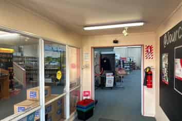 Flexible Commercial Premises in Top Location