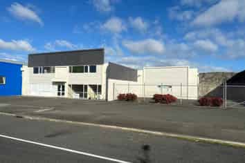 Flexible Commercial Premises in Top Location