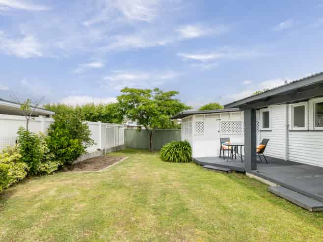 73 Middle Road, Havelock North