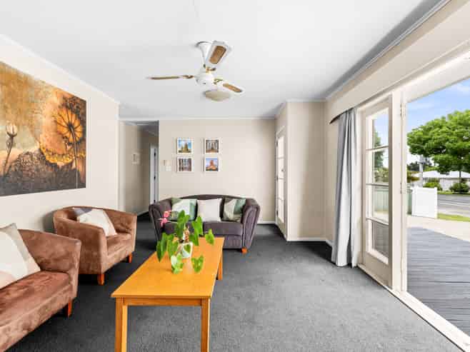 73 Middle Road, Havelock North