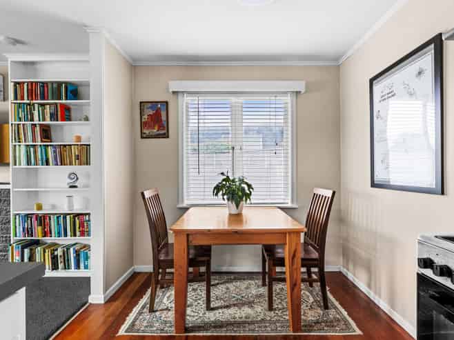 73 Middle Road, Havelock North