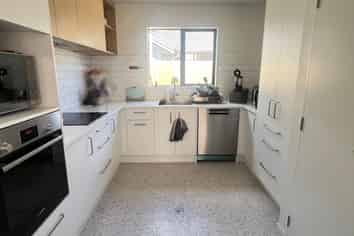 54B Russley Road, Russley